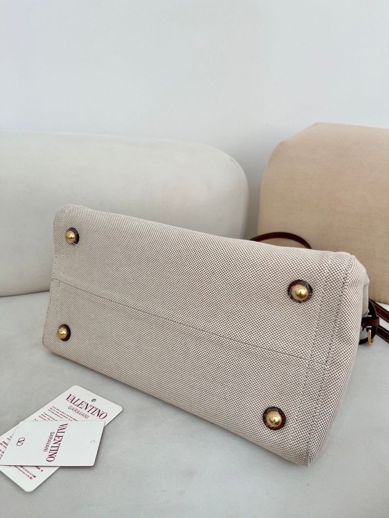 Va1e*ntin0 top handle bag